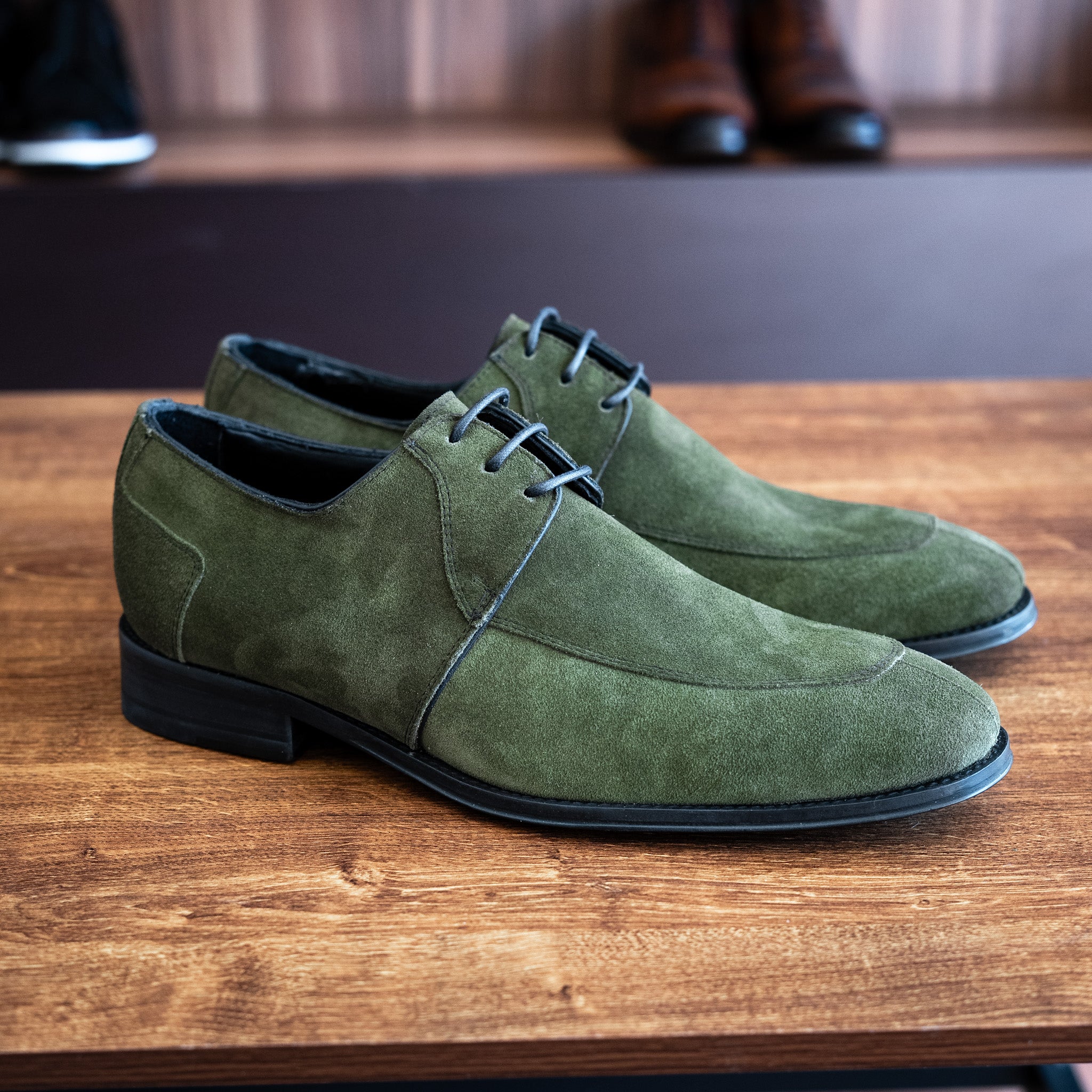 GREEN SUEDE JOHN