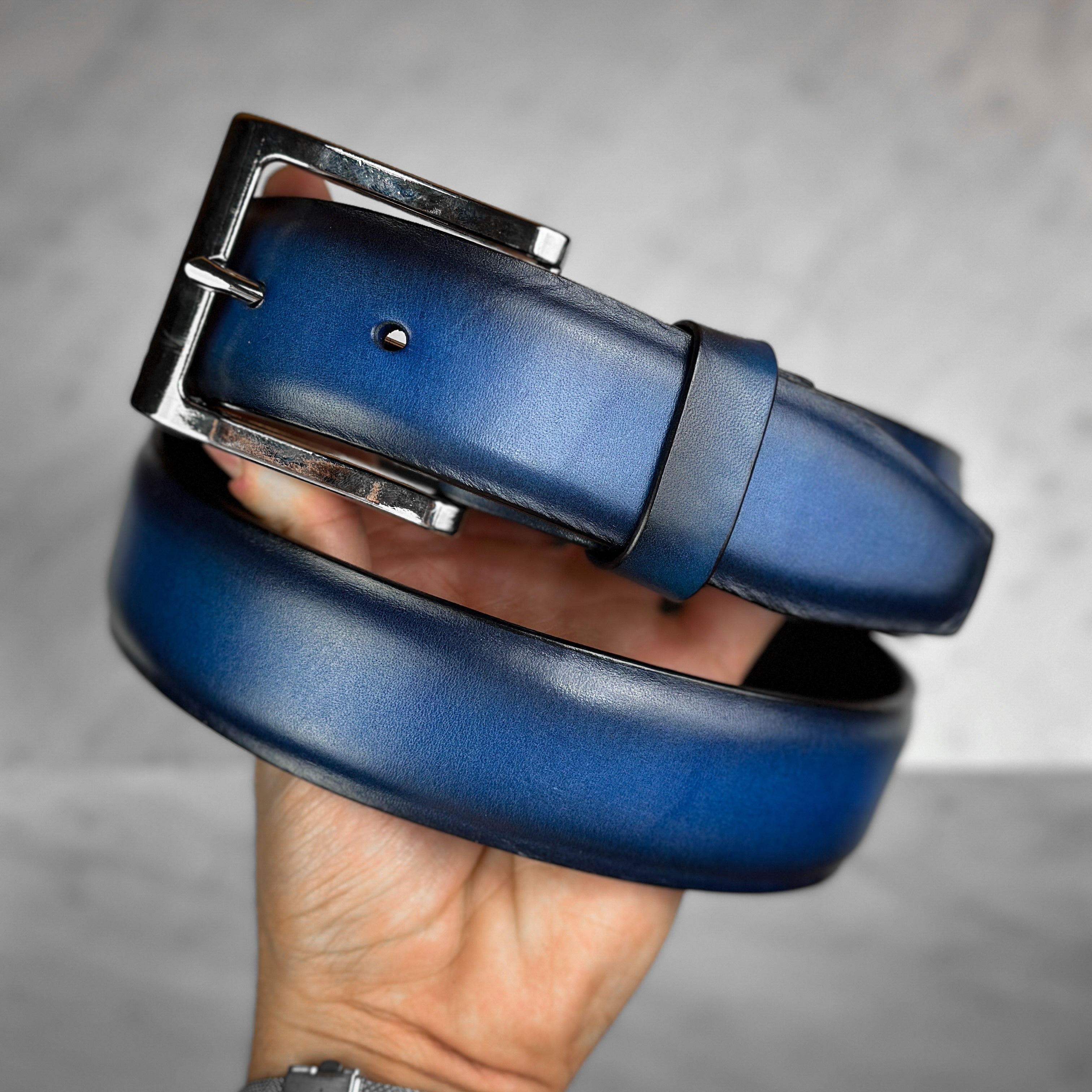 BLUE LEATHER BELT